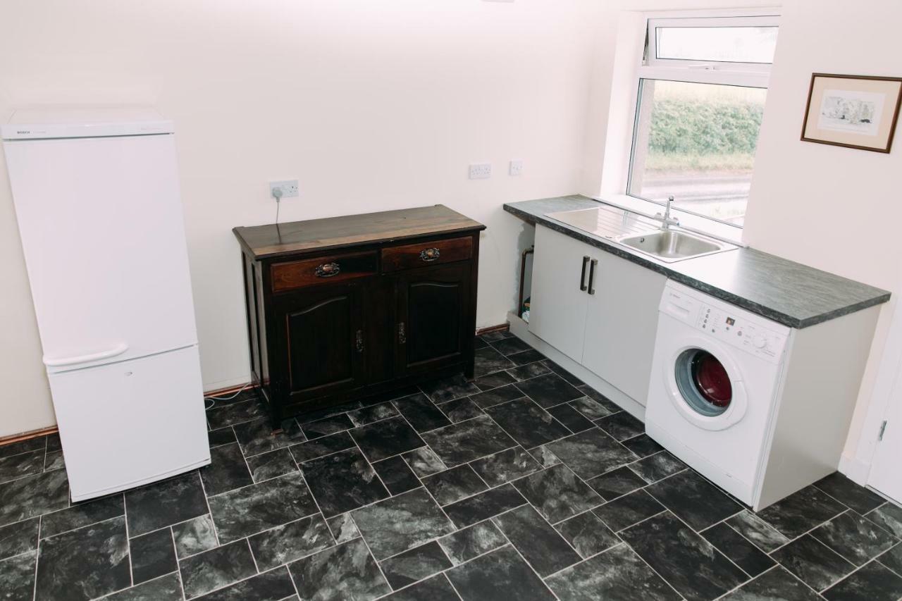 Incheoch Farm Cottage Kilry Екстериор снимка