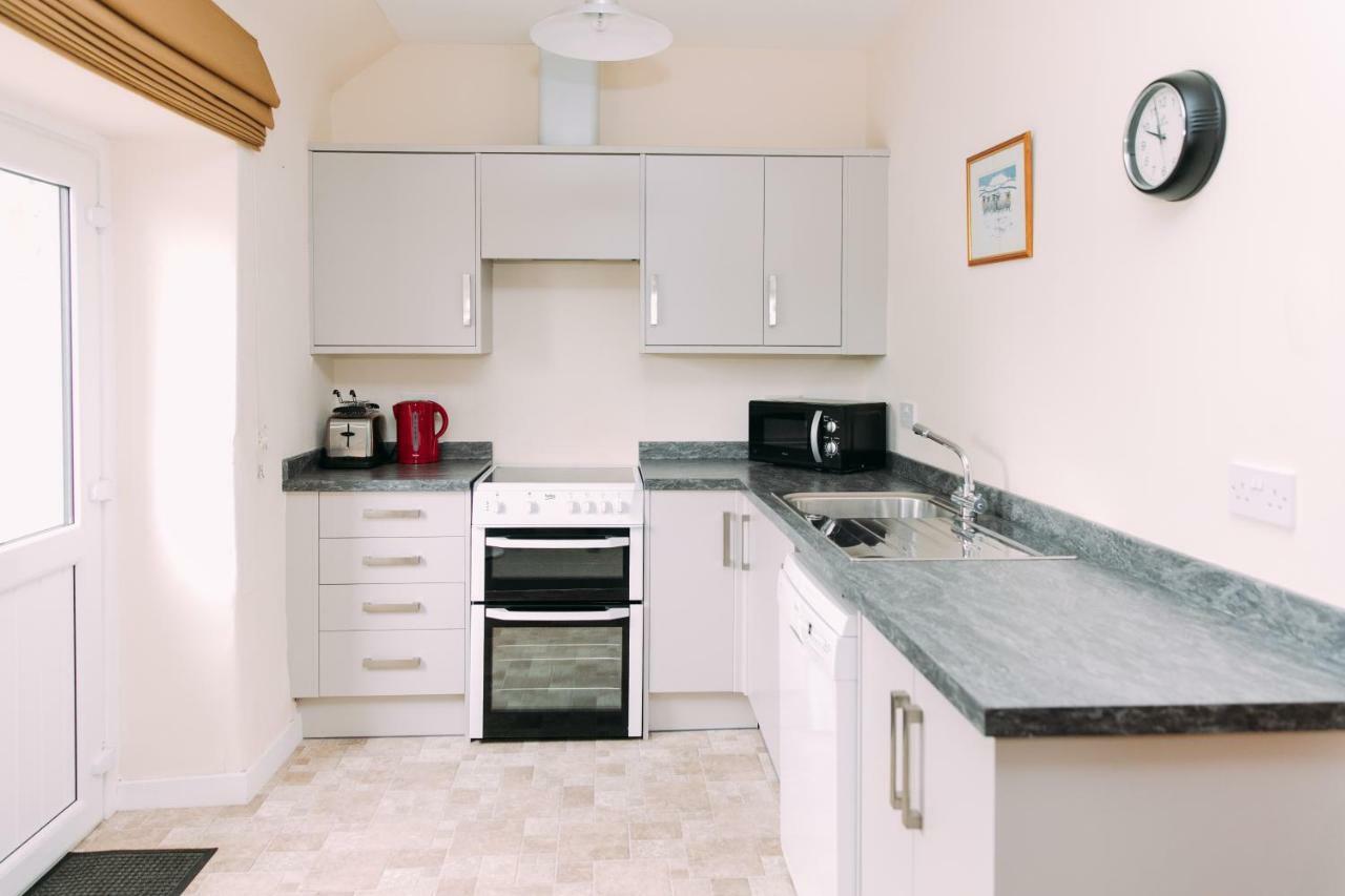 Incheoch Farm Cottage Kilry Екстериор снимка