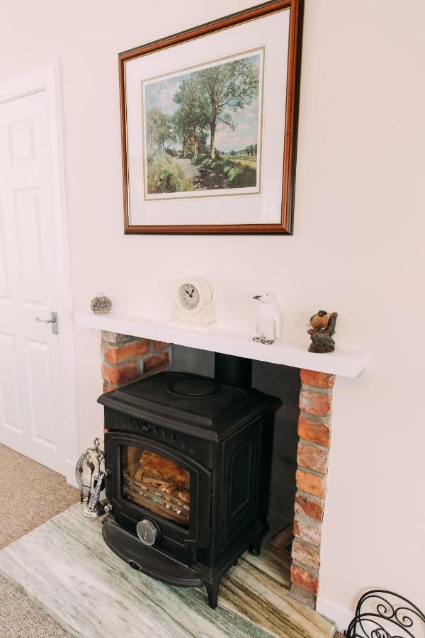 Incheoch Farm Cottage Kilry Екстериор снимка